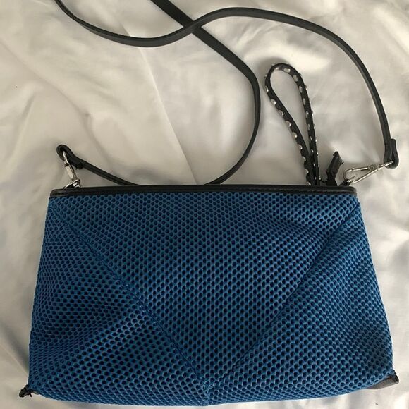 EUC ZARA Trafaluc bag - Picture 1 of 4